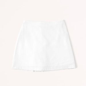 Abercrombie and Fitch White Linen Skort